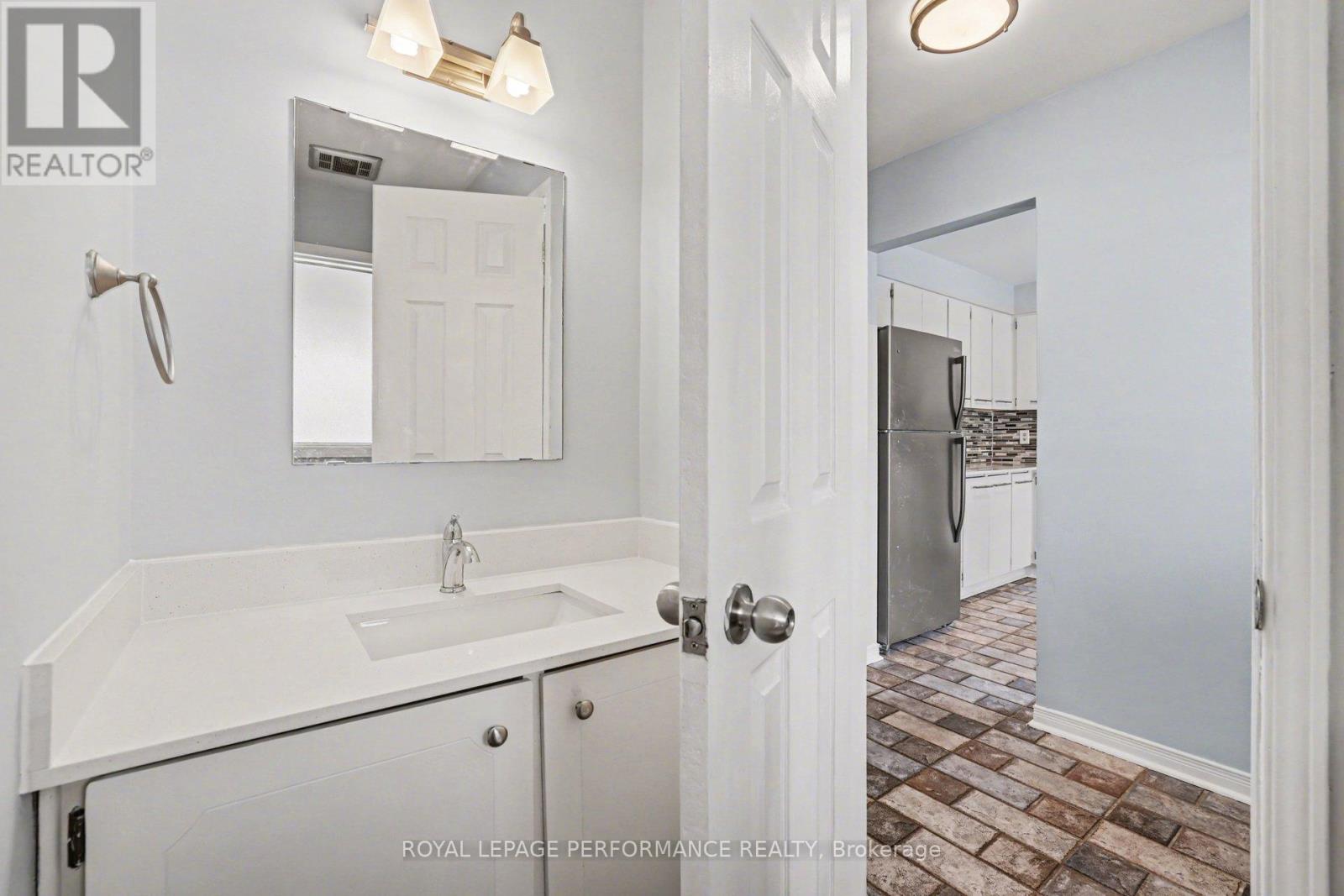 1367 Cedarcroft Crescent, Ottawa, Ontario  K1B 5G8 - Photo 12 - X13071798
