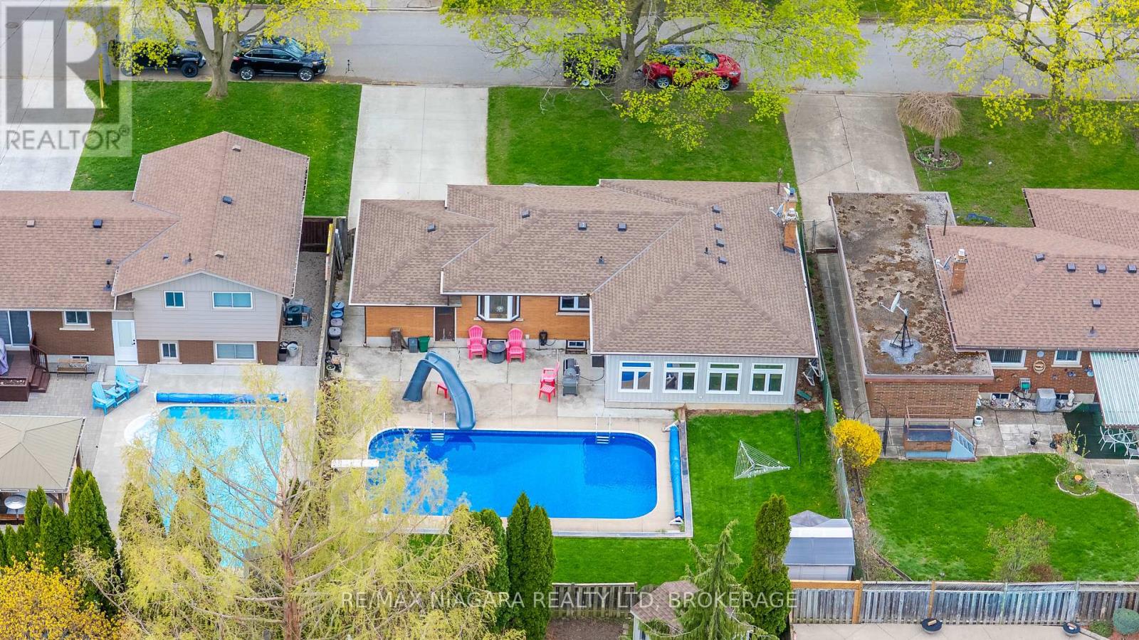36 St Lawrence Drive, St. Catharines, Ontario  L2M 2T9 - Photo 2 - X13071626