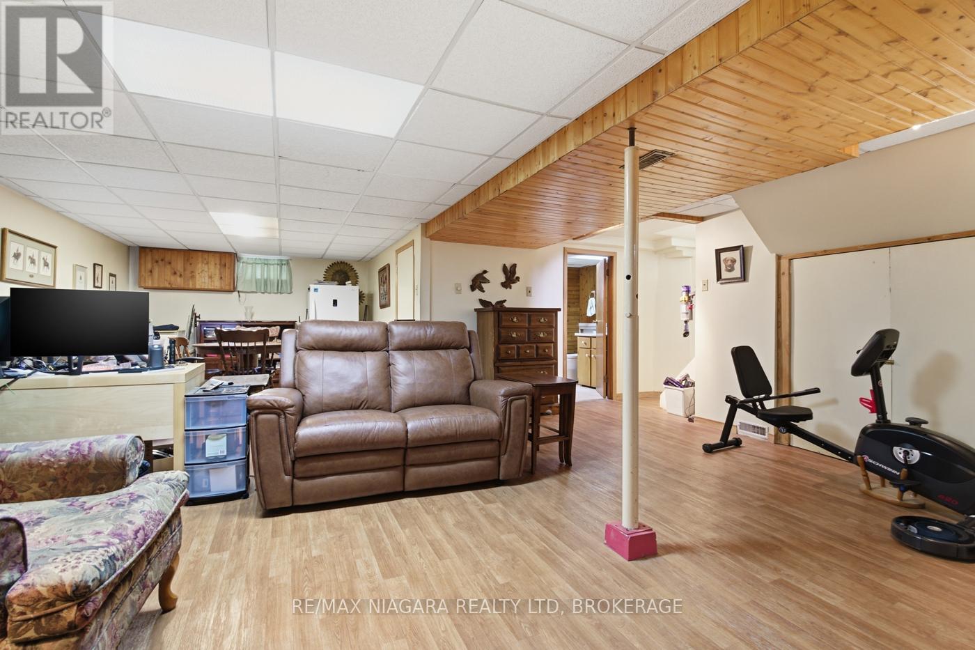 36 St Lawrence Drive, St. Catharines, Ontario  L2M 2T9 - Photo 25 - X13071626