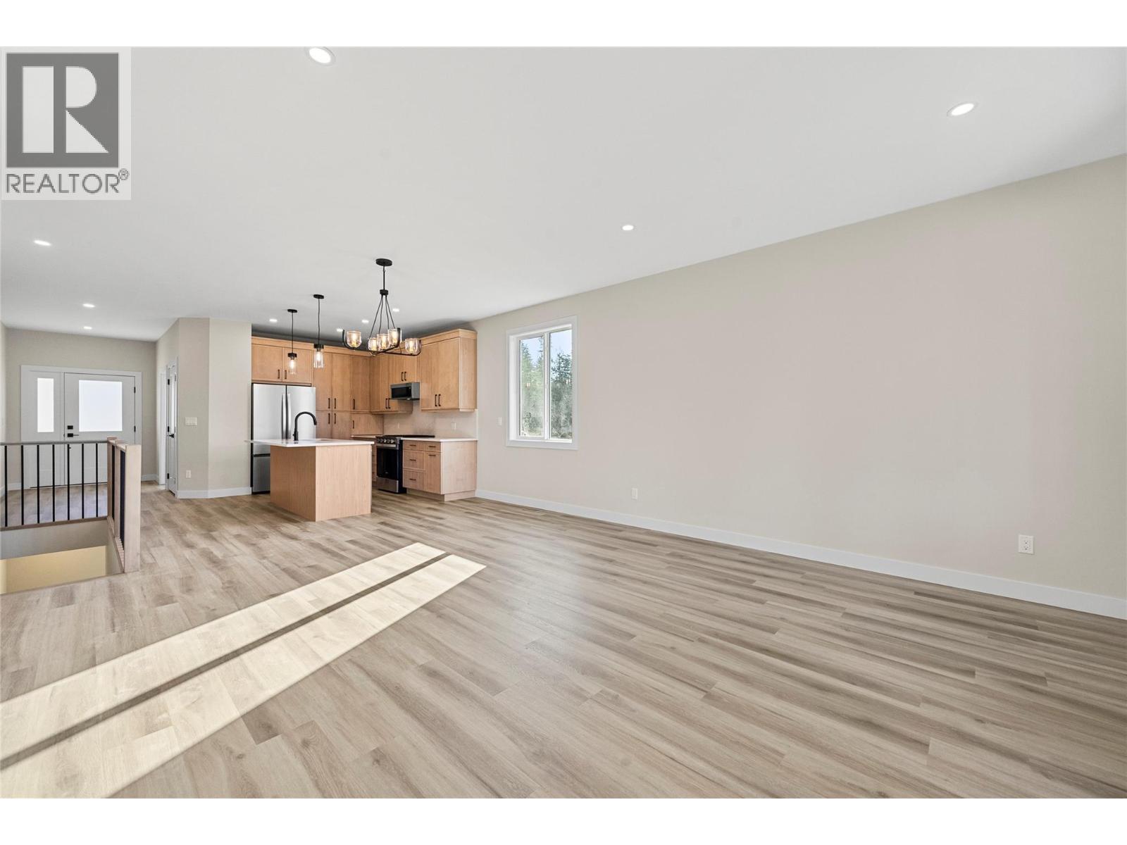 2951 27 Street NE, Salmon Arm, British Columbia  V1E 2Z7 - Photo 15 - 10385745