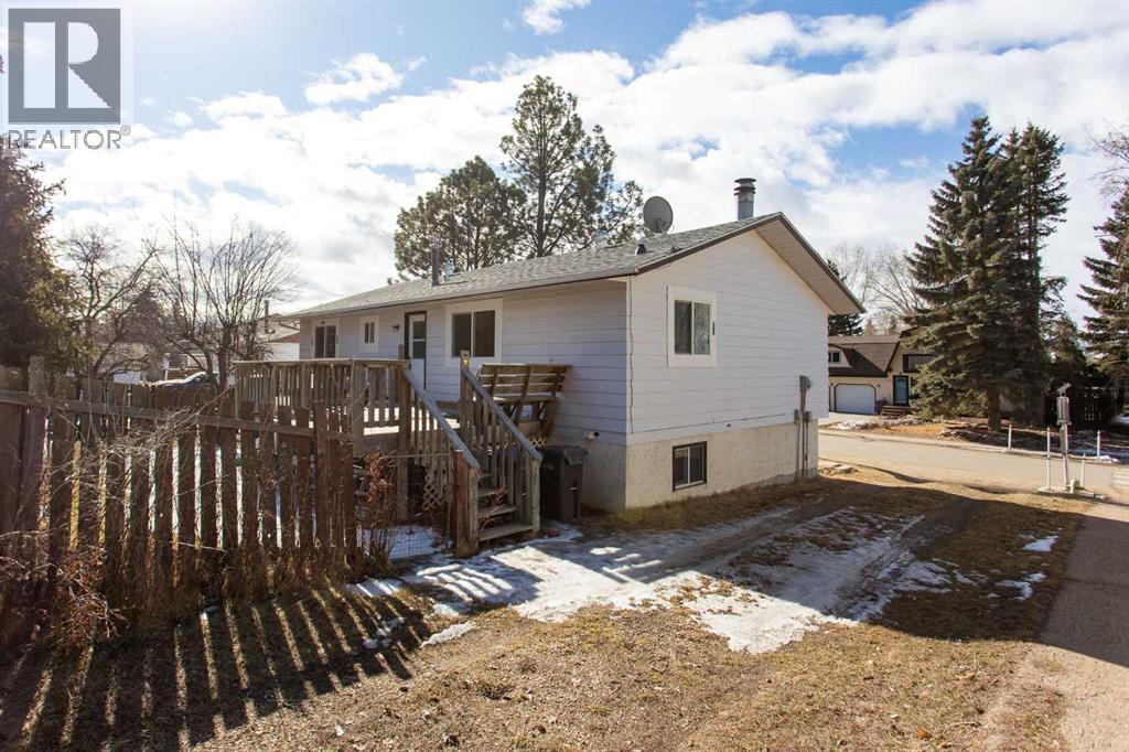 103 Westview Drive, Sylvan Lake, Alberta  T4S 1H7 - Photo 5 - A2306182
