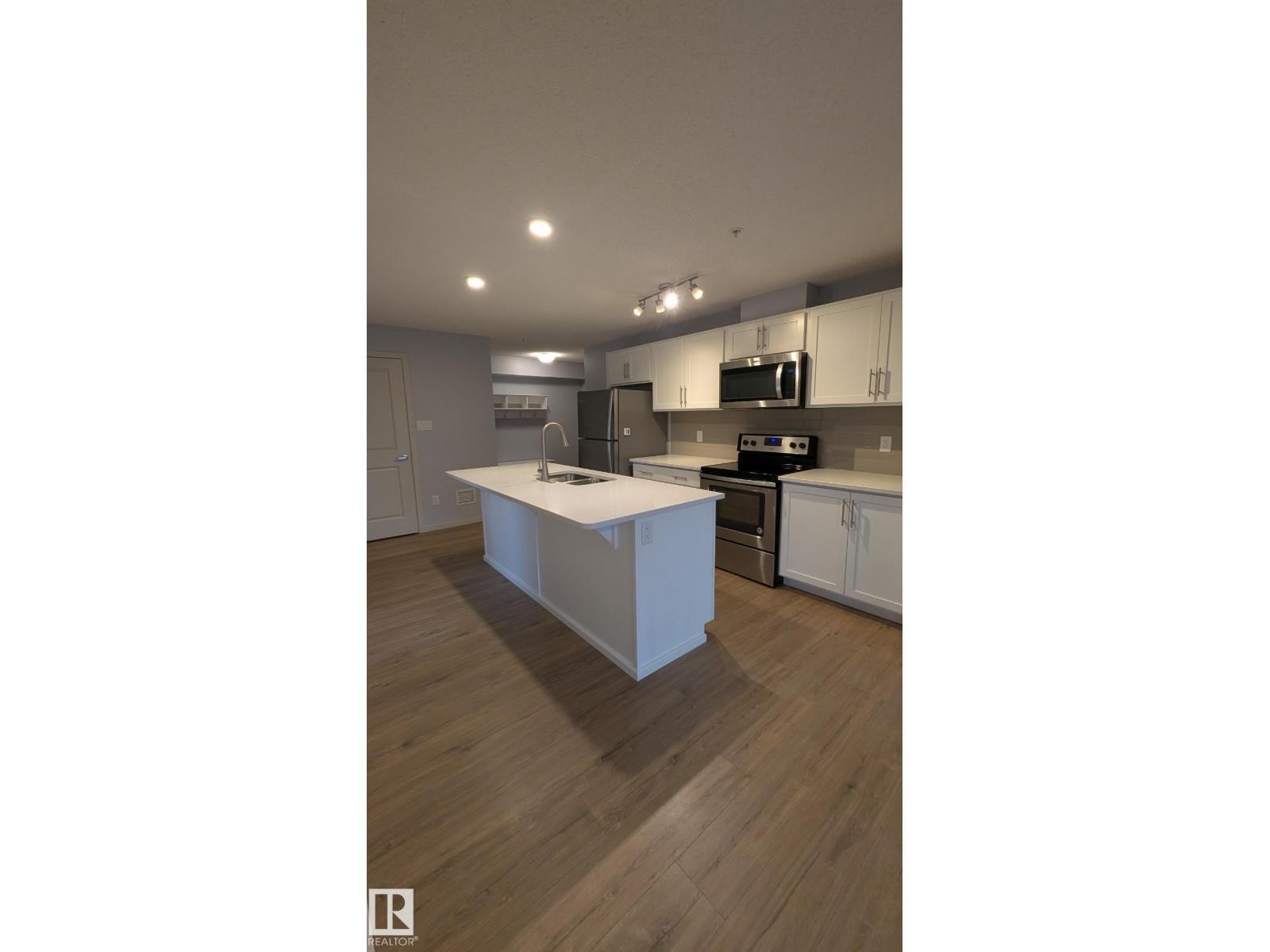 #120 5404 7 Av Sw, Edmonton, Alberta  T6X 2X4 - Photo 4 - E4485281