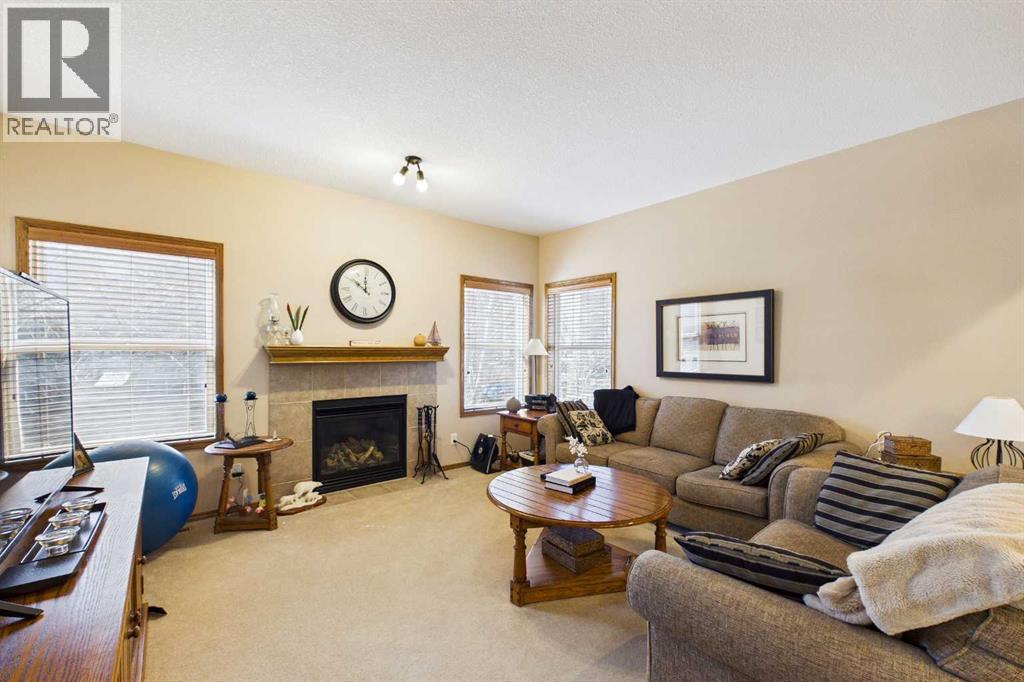 551 Tuscany Ravine Road NW, Calgary, Alberta  T3L 3B1 - Photo 6 - A2305772