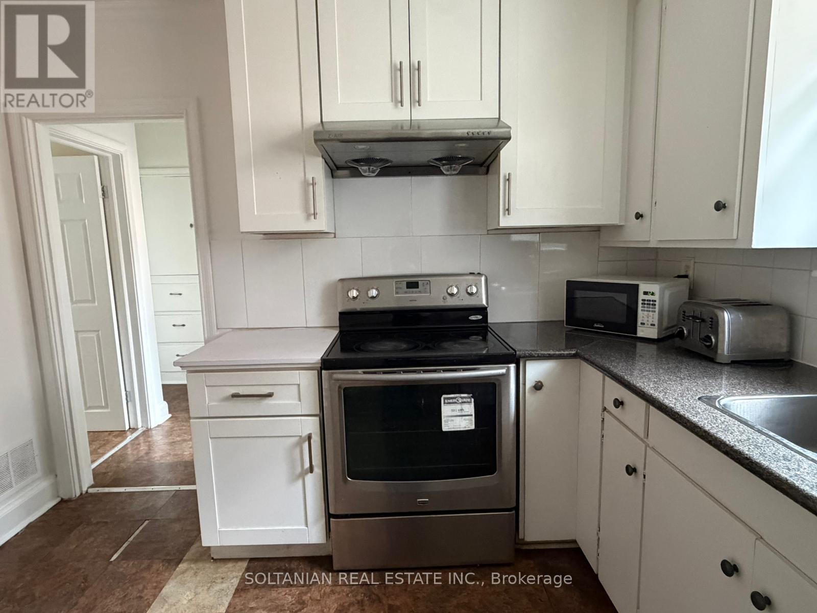 197 Finch Avenue E, Toronto, Ontario  M2N 4S1 - Photo 12 - C13071488