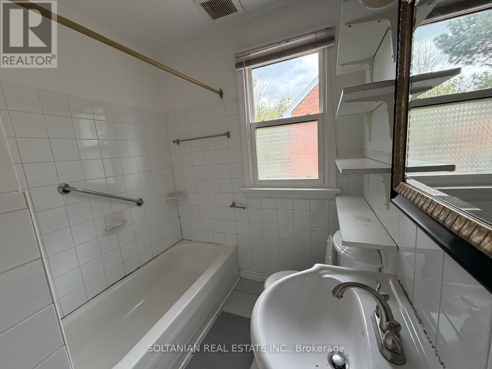 197 Finch Avenue E, Toronto, Ontario  M2N 4S1 - Photo 13 - C13071488