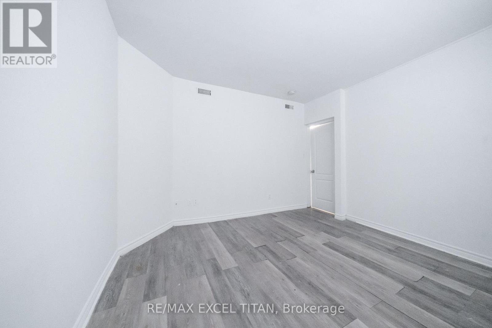 G4 - 414 Jarvis Street, Toronto, Ontario  M4Y 3C2 - Photo 5 - C13071678