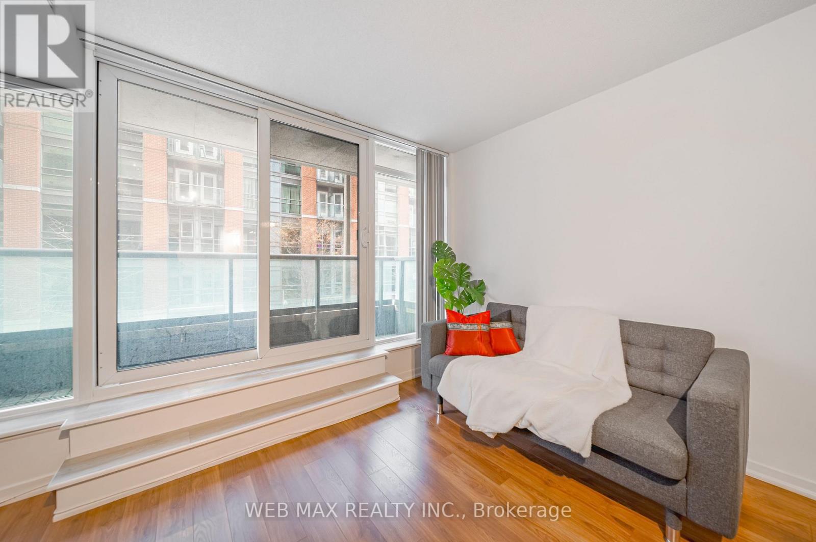 205 - 36 Lisgar Street W, Toronto, Ontario  M6J 0C7 - Photo 5 - C13071712