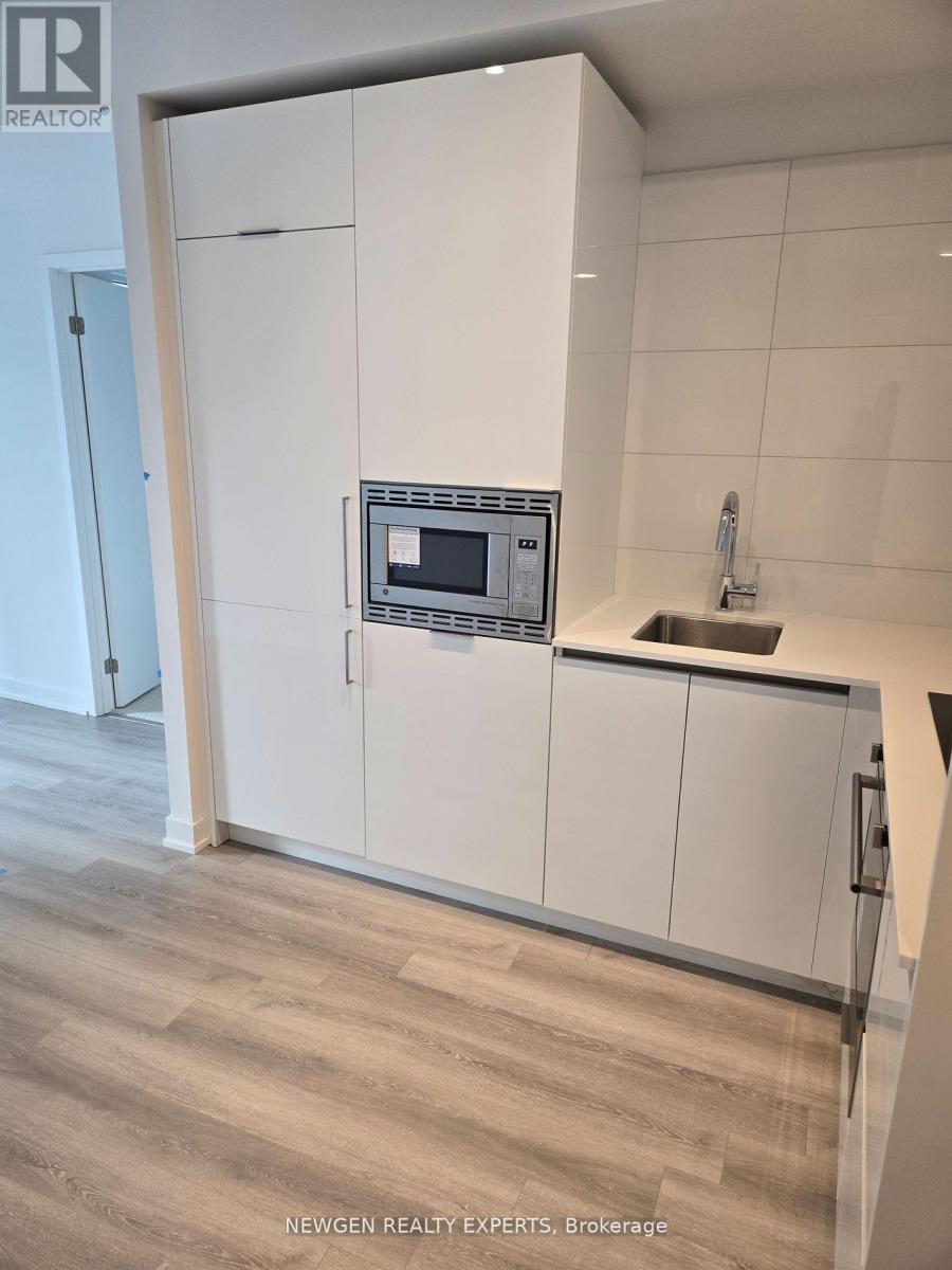 1705 - 238 Simcoe Street, Toronto, Ontario  M5T 0E2 - Photo 4 - C13071752