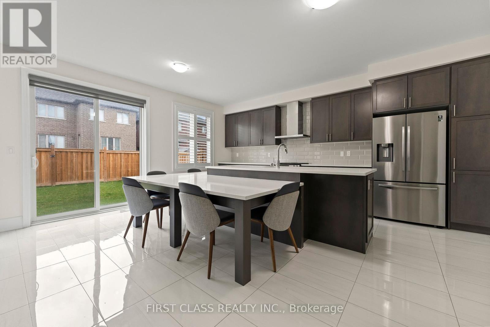 92 Grady Drive, Clarington, Ontario  L1B 1G9 - Photo 13 - E13071520