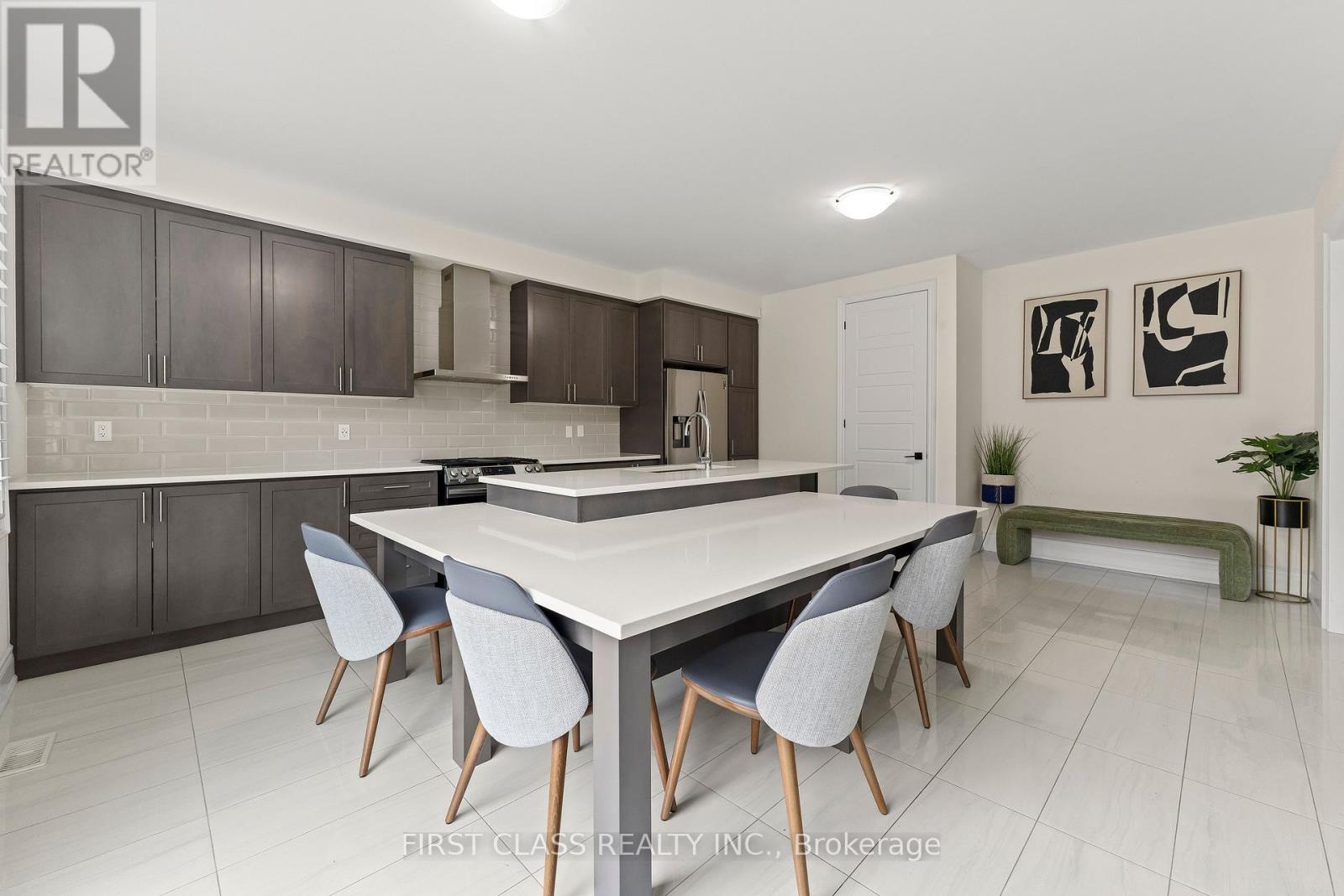 92 Grady Drive, Clarington, Ontario  L1B 1G9 - Photo 15 - E13071520