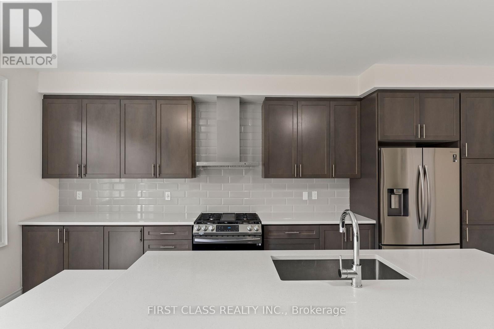 92 Grady Drive, Clarington, Ontario  L1B 1G9 - Photo 17 - E13071520