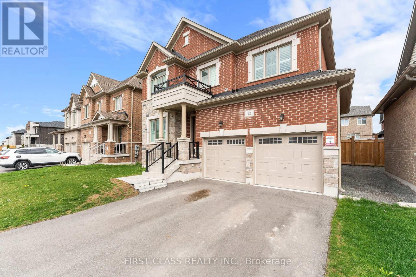 92 Grady Drive, Clarington, Ontario  L1B 1G9 - Photo 2 - E13071520