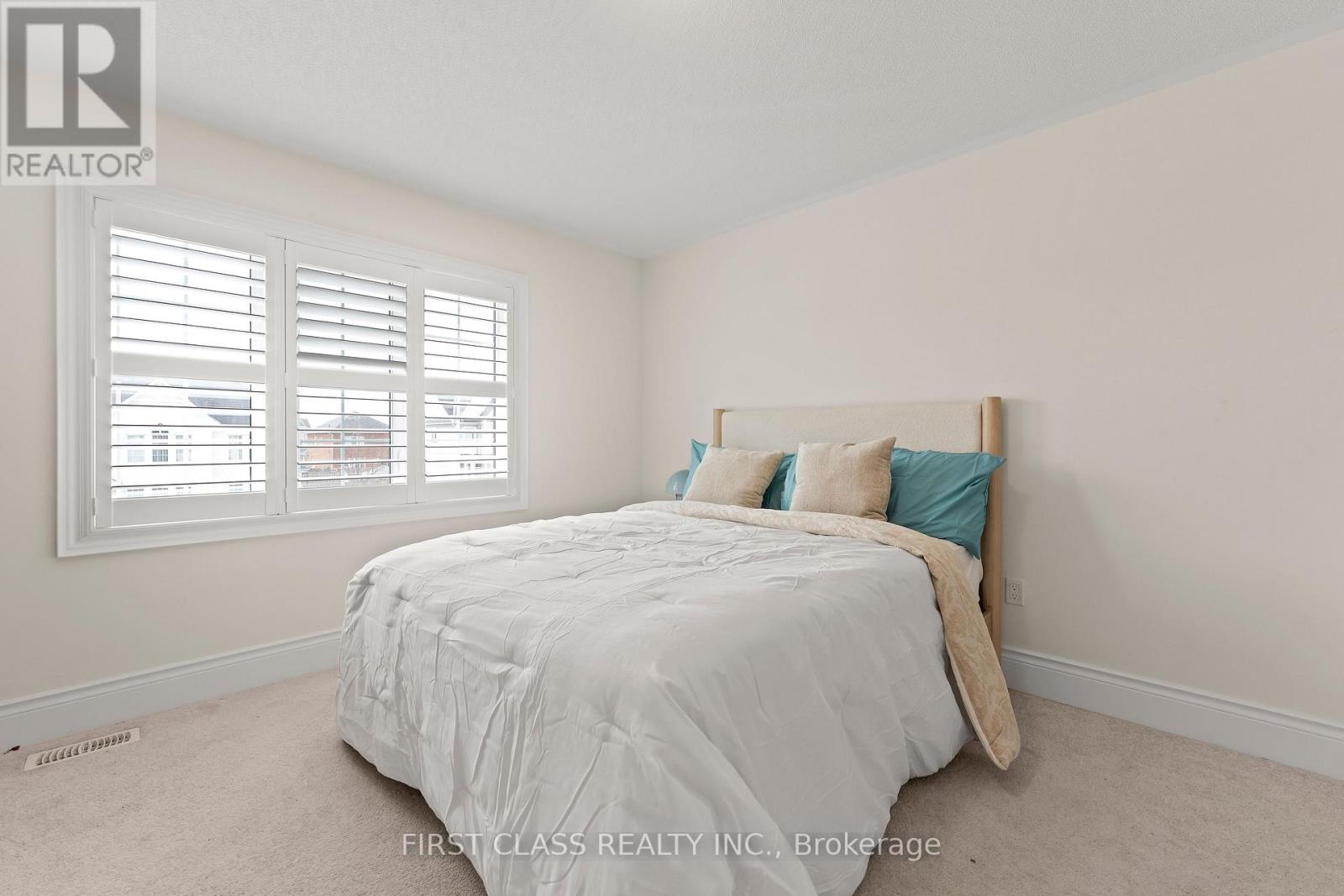 92 Grady Drive, Clarington, Ontario  L1B 1G9 - Photo 34 - E13071520