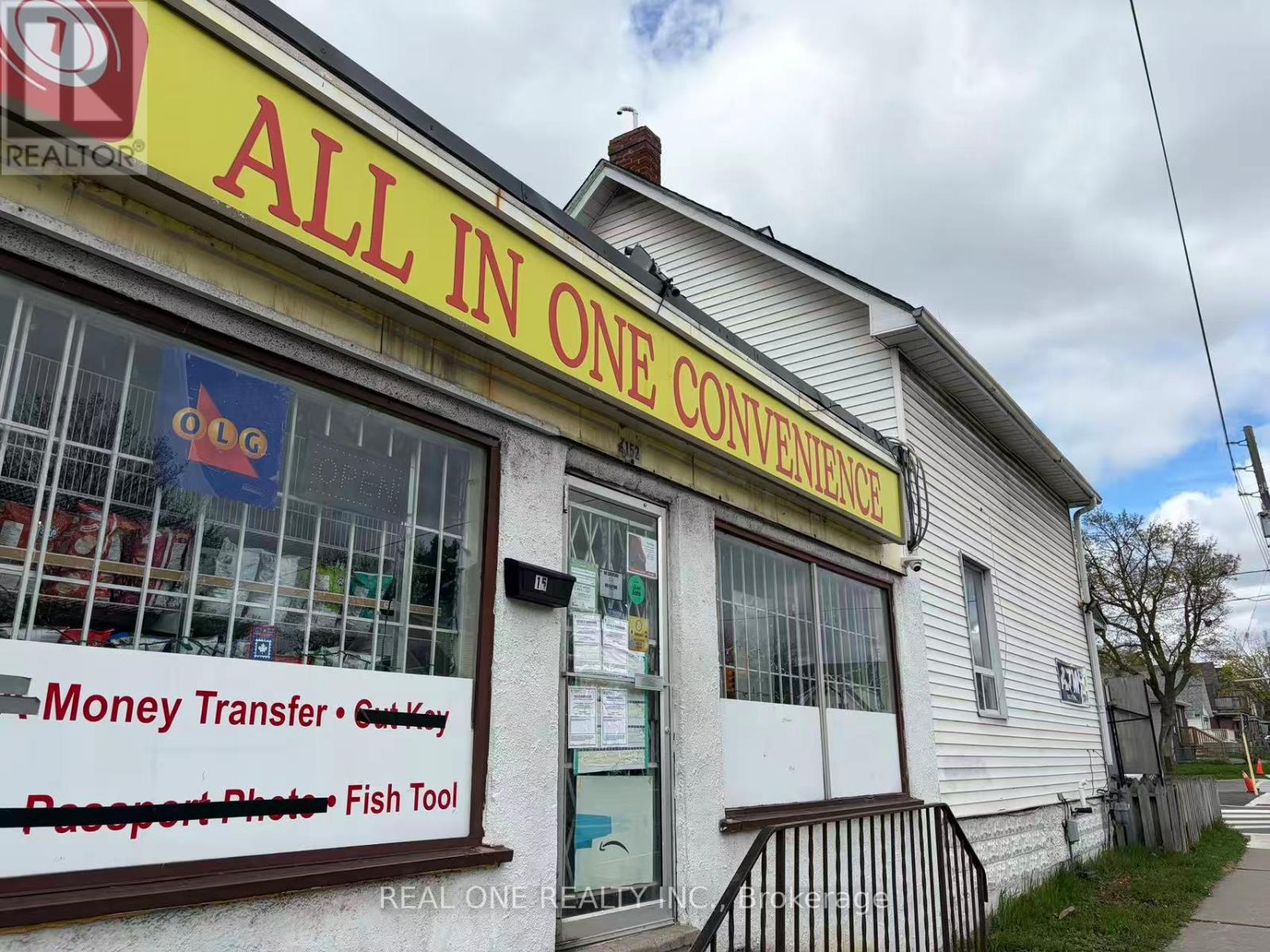 152 PARK RD SOUTH, Oshawa, Ontario