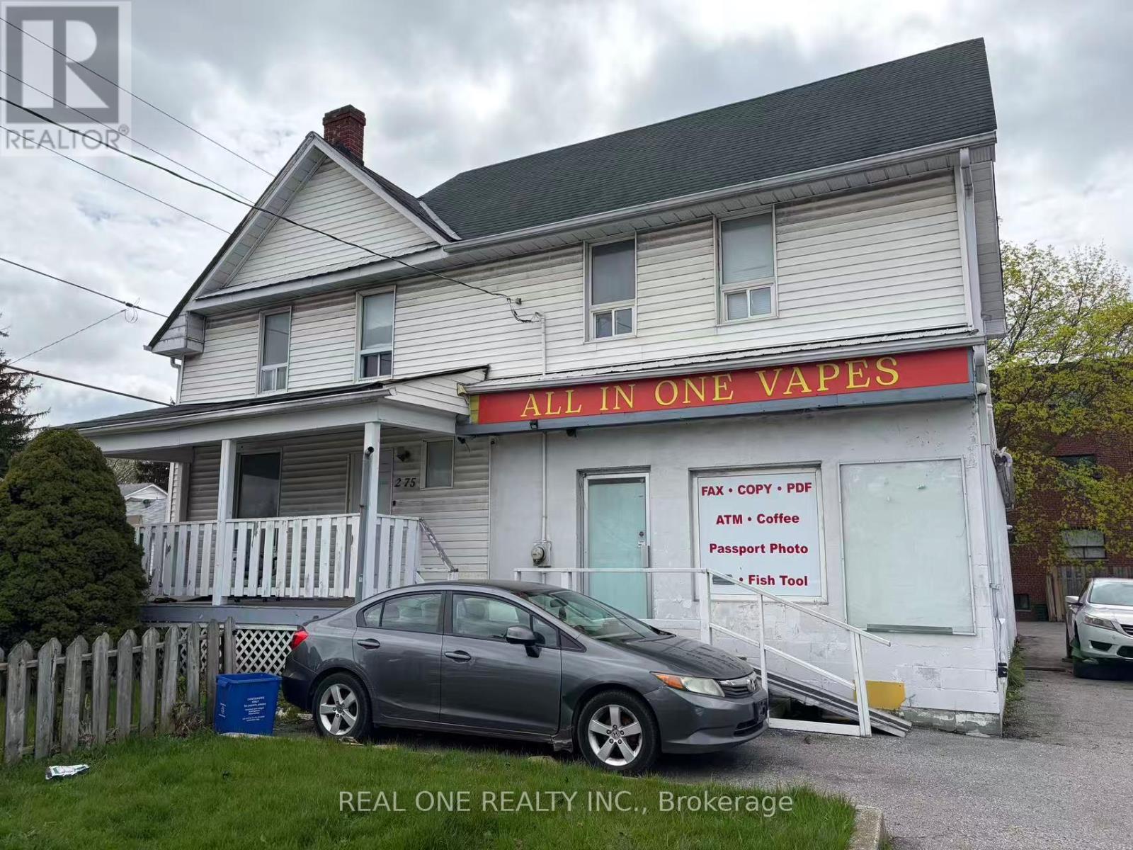 152 Park Rd South, Oshawa, Ontario  L1J 4H2 - Photo 2 - E13071608