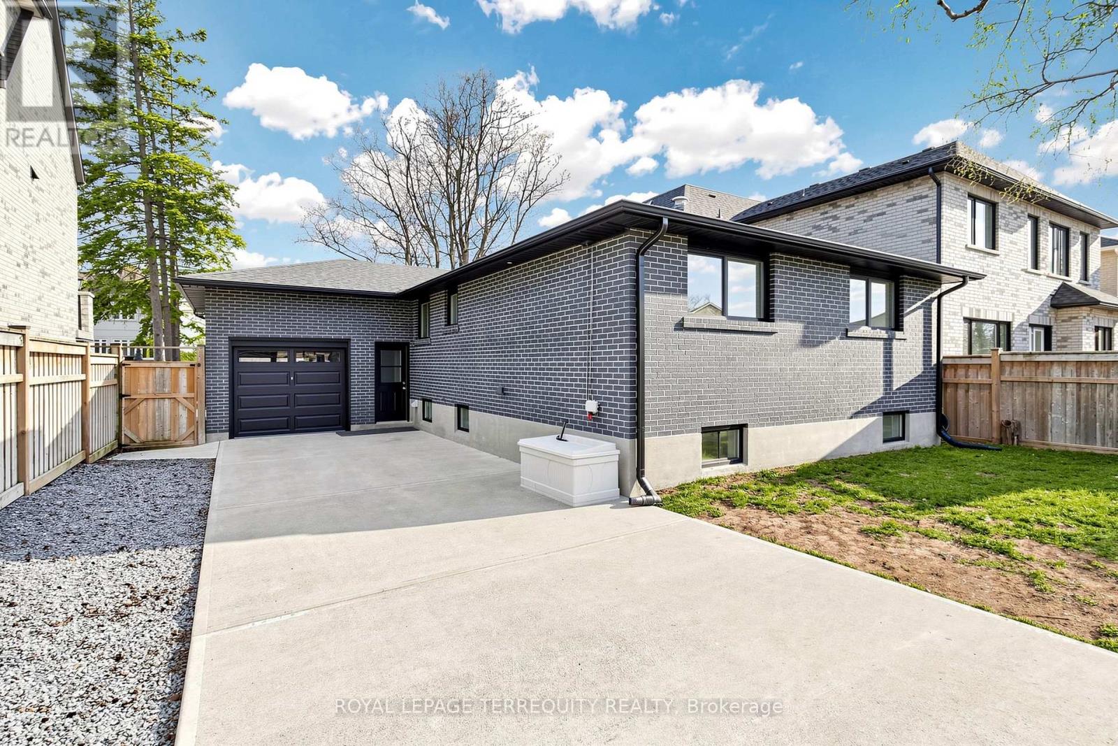 811 Fairview Avenue, Pickering, Ontario  L1W 1M7 - Photo 23 - E13071630