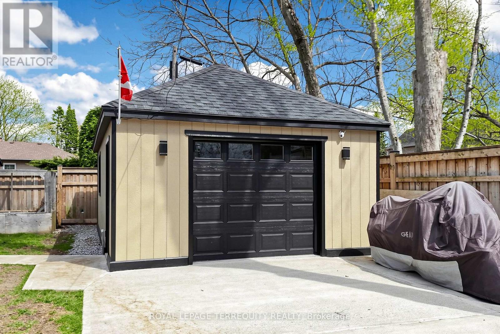 811 Fairview Avenue, Pickering, Ontario  L1W 1M7 - Photo 26 - E13071630