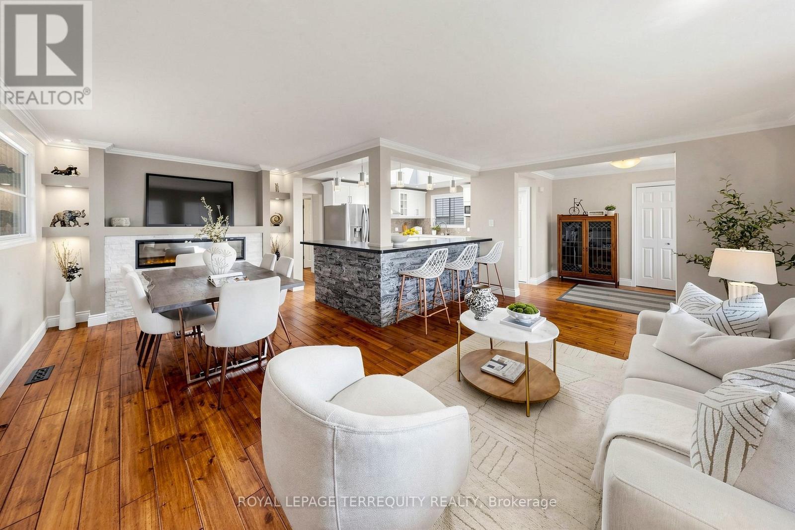 811 Fairview Avenue, Pickering, Ontario  L1W 1M7 - Photo 6 - E13071630