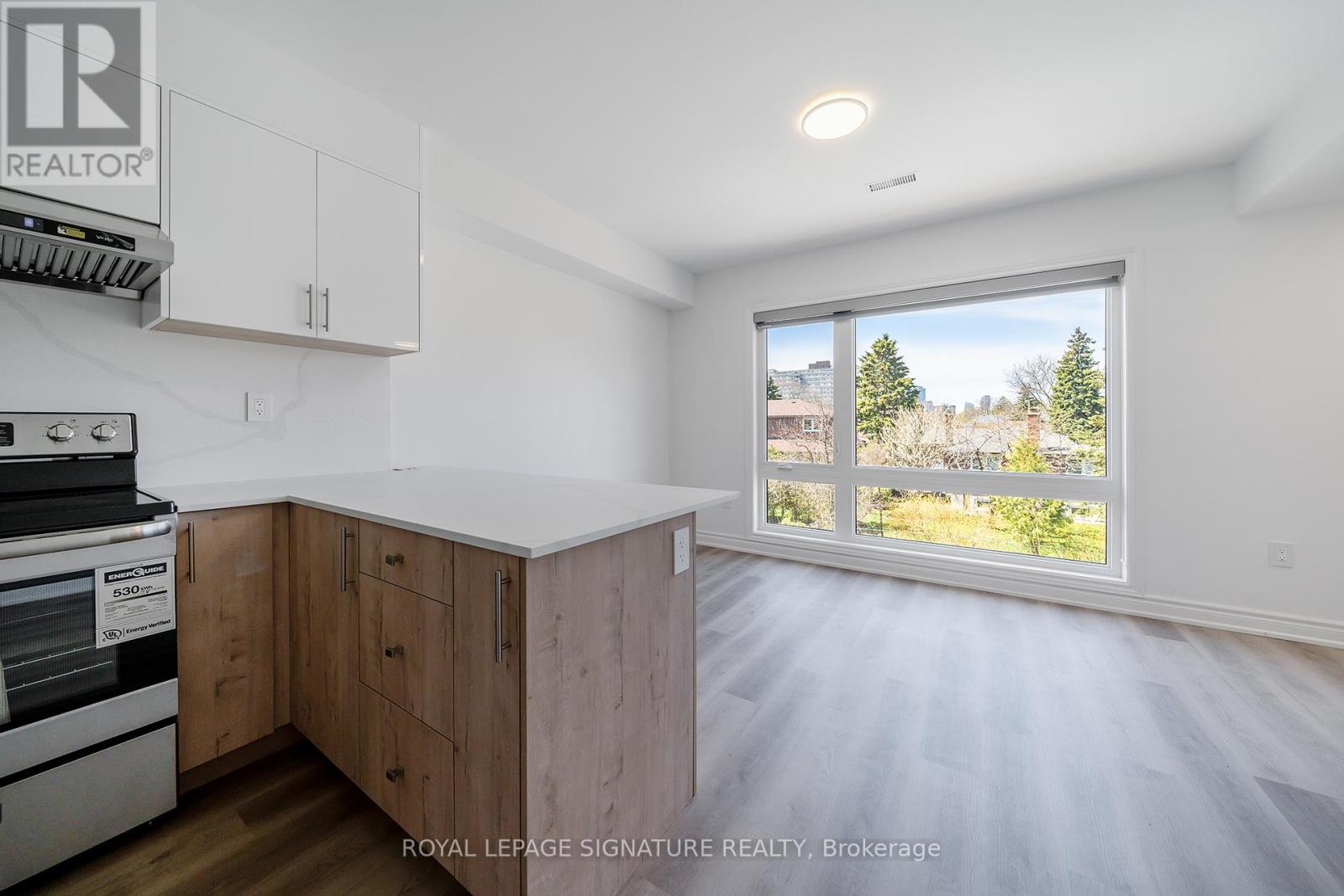 4 - 2052 Pharmacy Avenue, Toronto, Ontario  M1T 1H8 - Photo 5 - E13071810