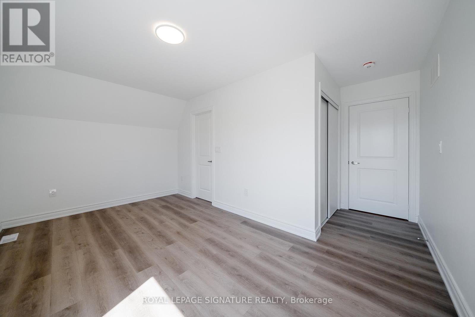 4 - 2052 Pharmacy Avenue, Toronto, Ontario  M1T 1H8 - Photo 9 - E13071810