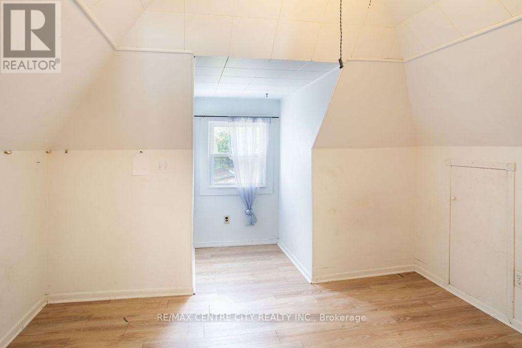 49 Wilson Avenue, London North, Ontario  N6H 1X2 - Photo 24 - X13066688
