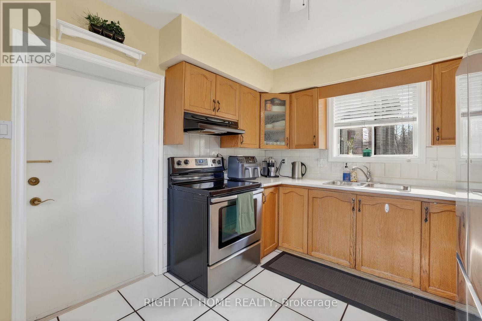 56 Birch Avenue, Richmond Hill (South Richvale), Ontario  L4C 6C6 - Photo 30 - N13071510
