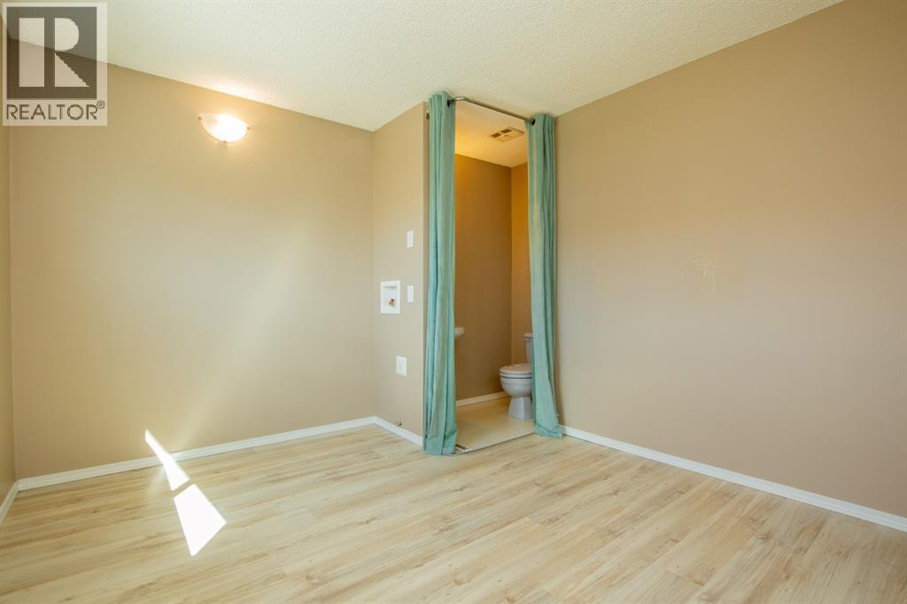 9823 96 Avenue, Grande Prairie, Alberta  T8V 0L8 - Photo 13 - A2291171