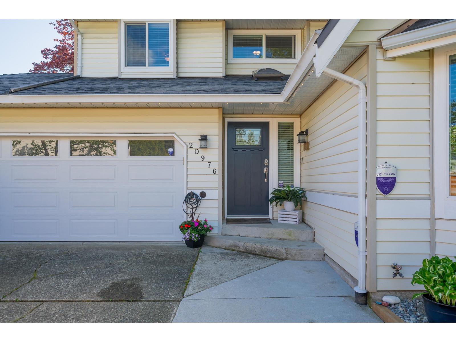 20976 93b Place, Langley, British Columbia  V1M 1S2 - Photo 3 - R3118234