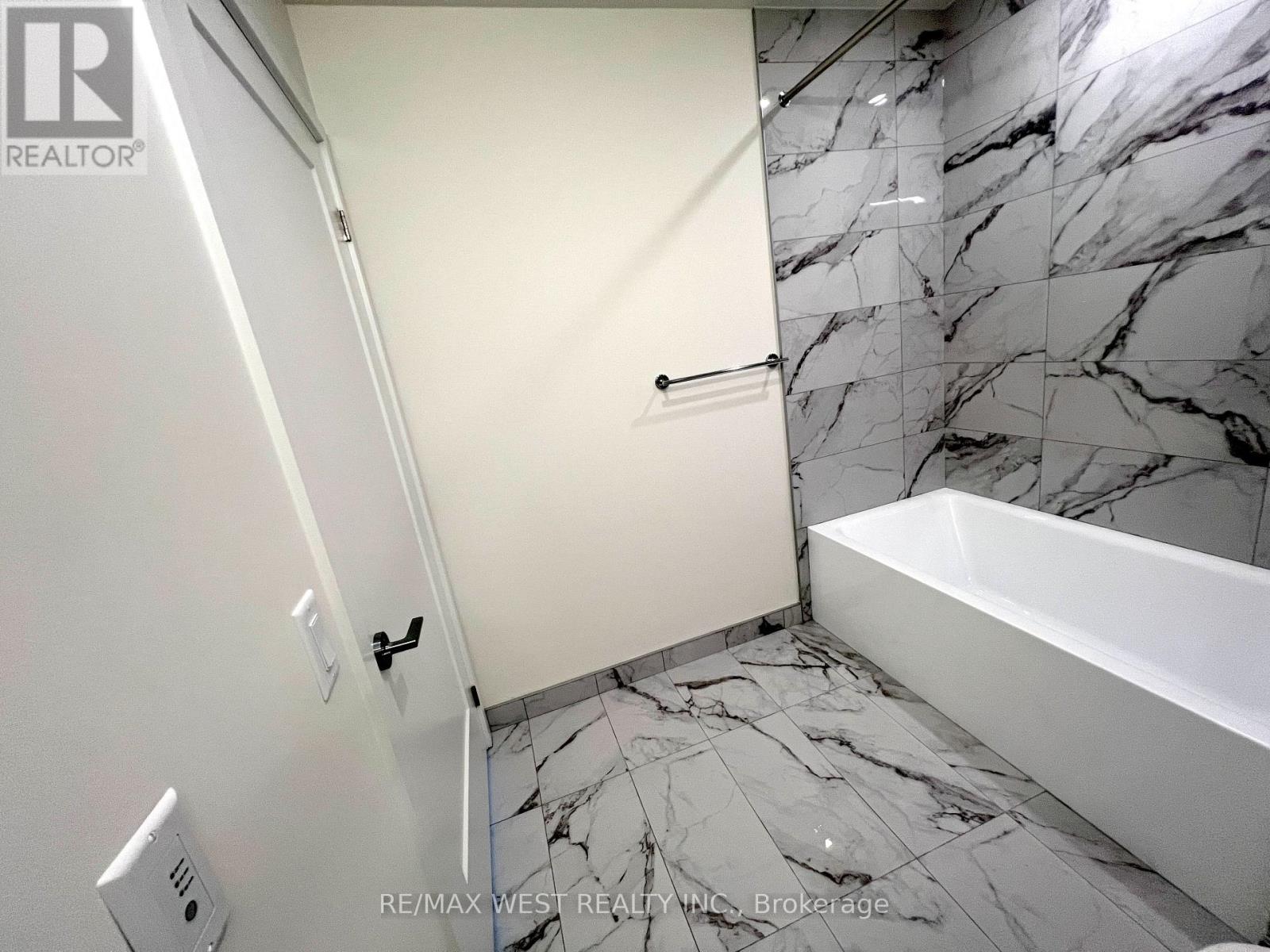 1505 - 89 Church Street S, Toronto, Ontario  M5C 0B7 - Photo 8 - C13071668