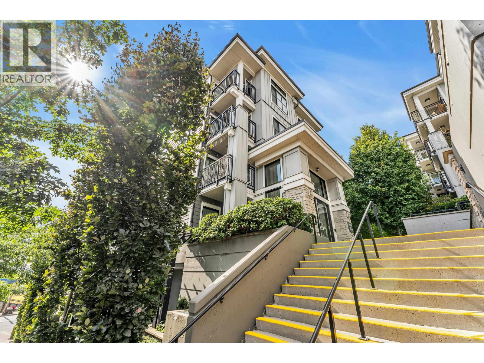 310 202 Lebleu Street, Coquitlam, British Columbia  V3K 4L6 - Photo 3 - R3118273