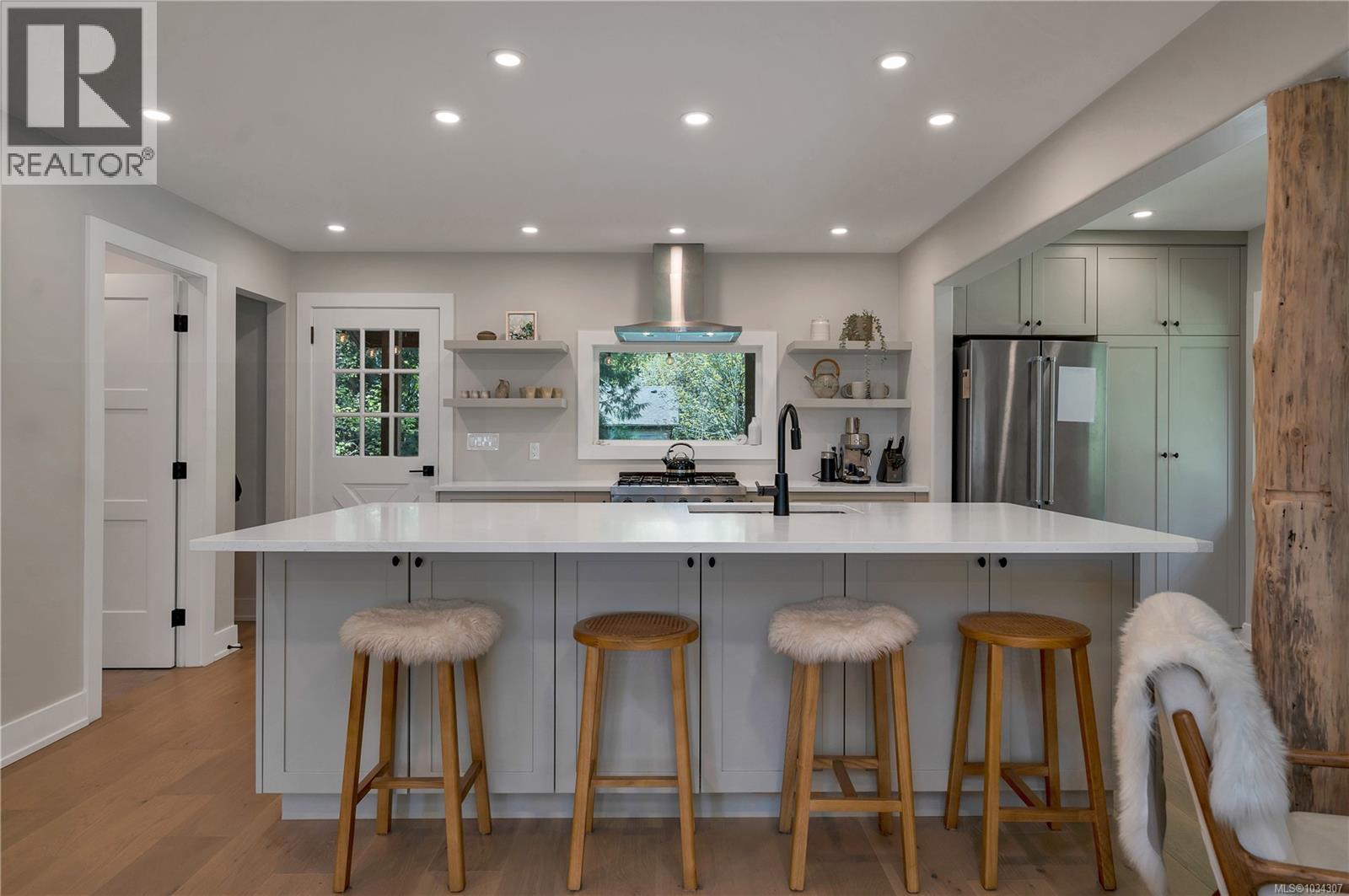 1387 Heriot Bay Rd, Quadra Island, British Columbia  V0P 1H0 - Photo 11 - 1034307