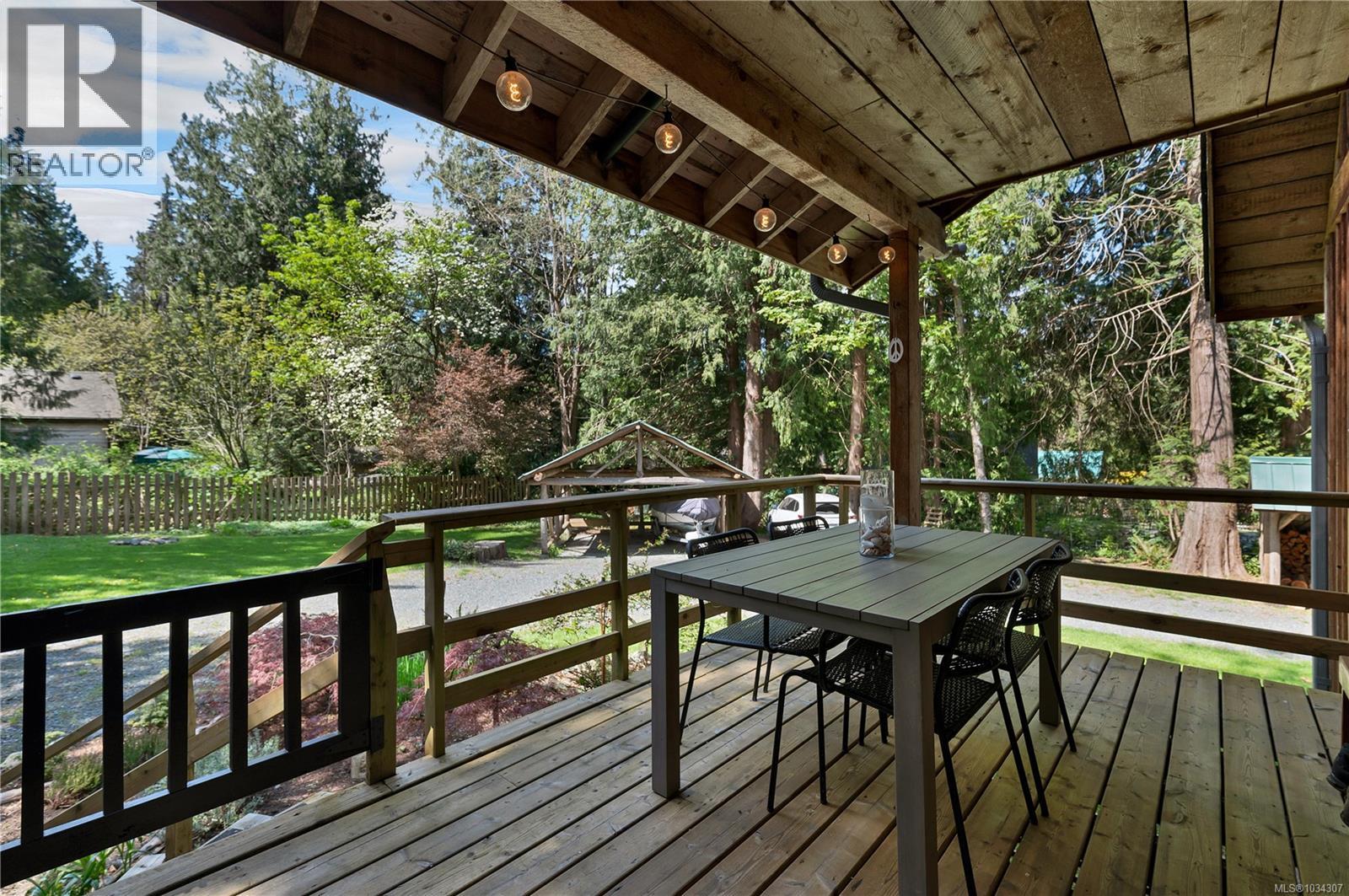 1387 Heriot Bay Rd, Quadra Island, British Columbia  V0P 1H0 - Photo 44 - 1034307