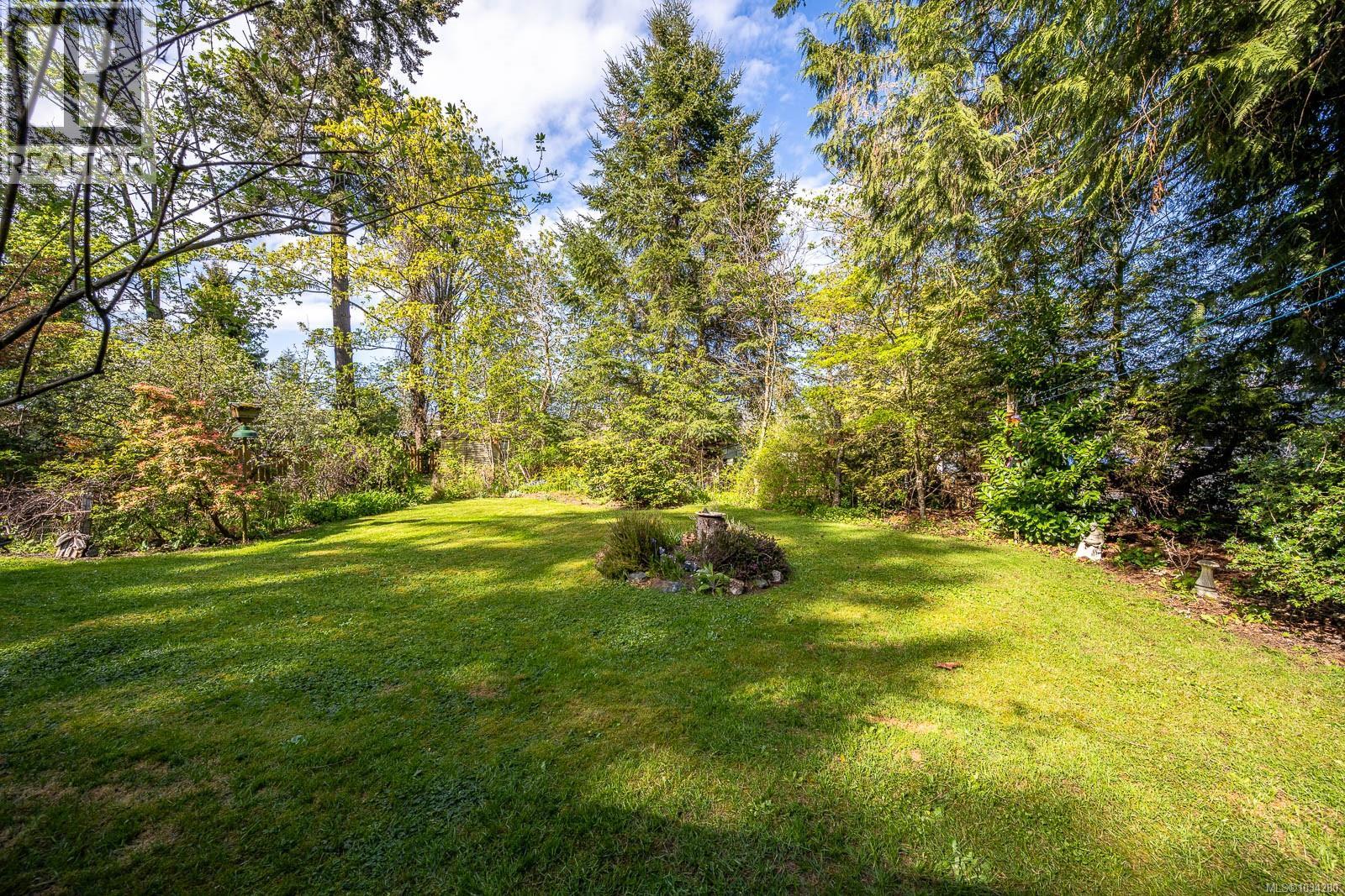 1550 Schjelderup Pl, Courtenay, British Columbia  V9N 3J2 - Photo 35 - 1034280