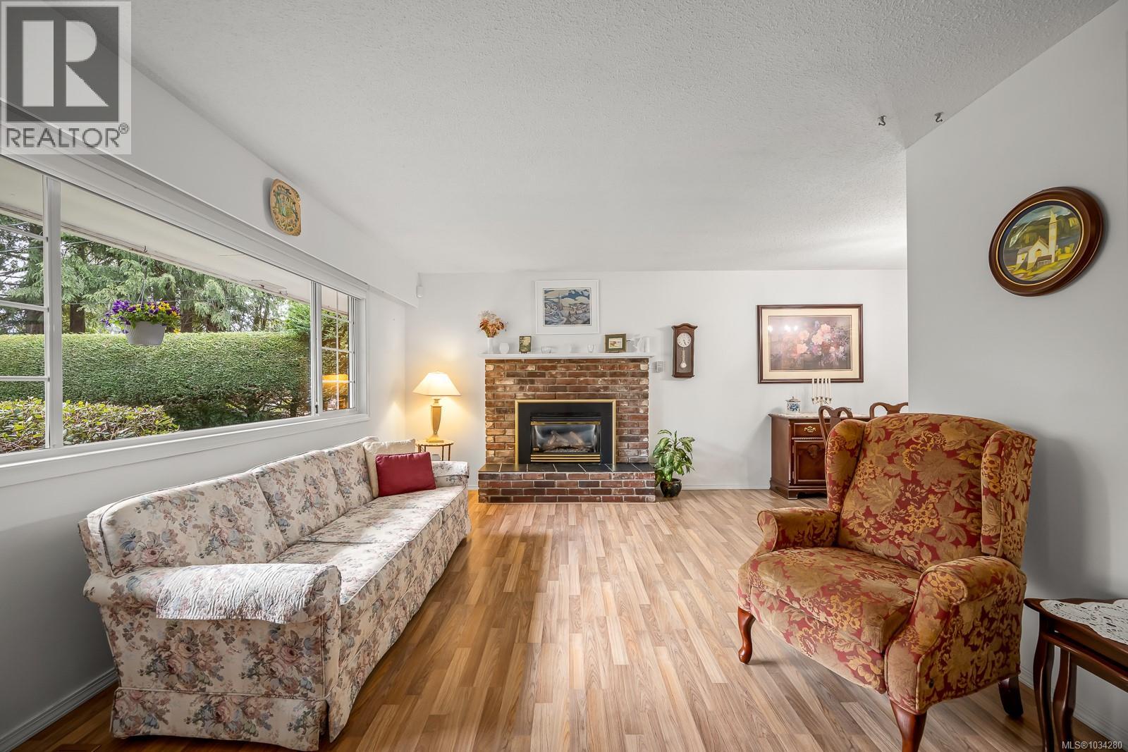 1550 Schjelderup Pl, Courtenay, British Columbia  V9N 3J2 - Photo 4 - 1034280