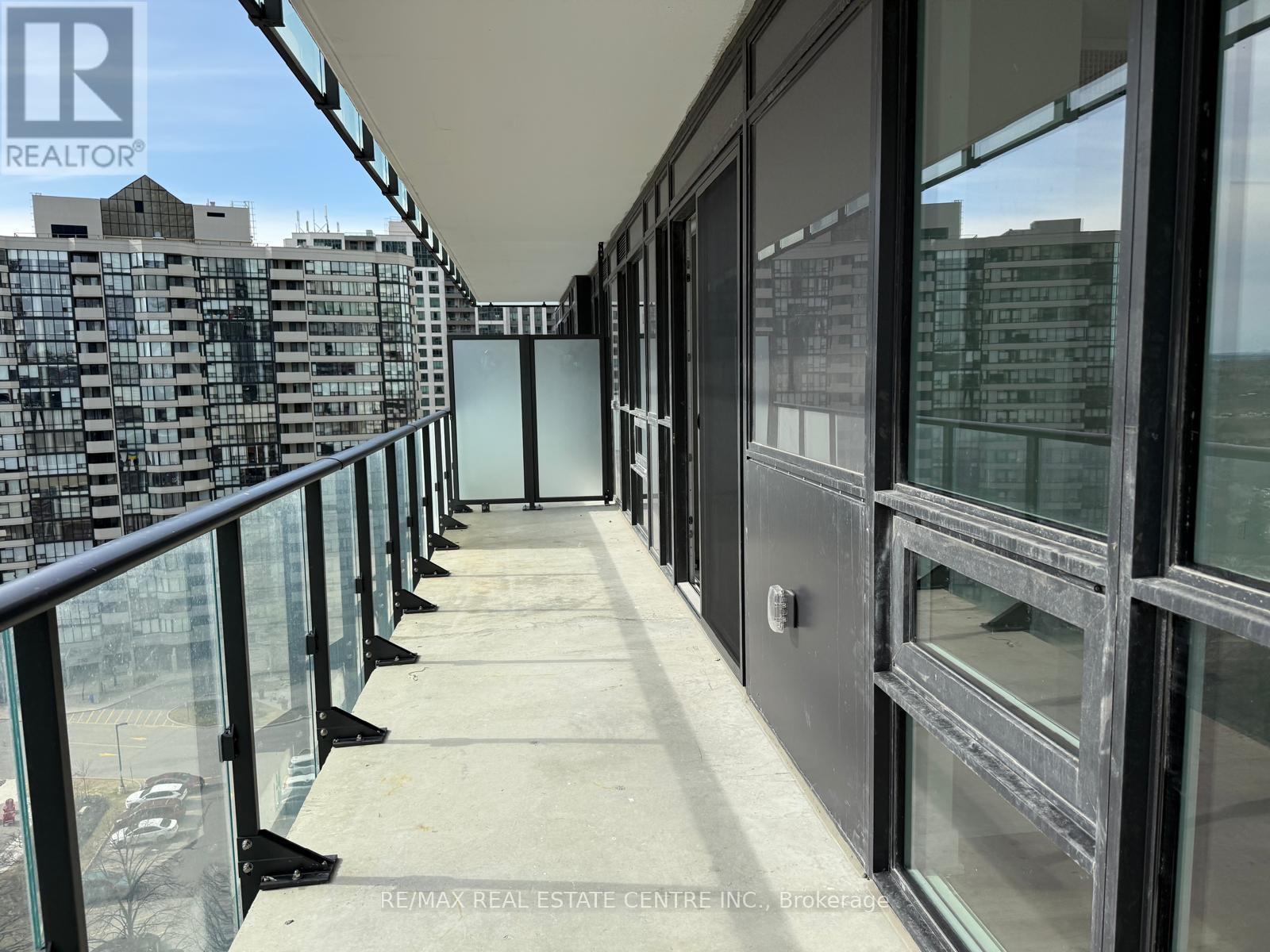 1007 - 430 Square One Drive, Mississauga, Ontario  L5B 0L6 - Photo 14 - W13071504