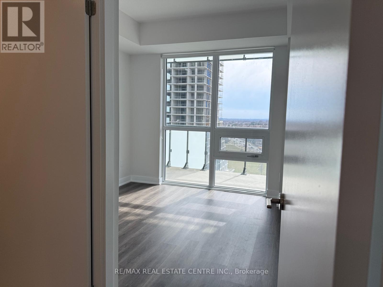1007 - 430 Square One Drive, Mississauga, Ontario  L5B 0L6 - Photo 22 - W13071504
