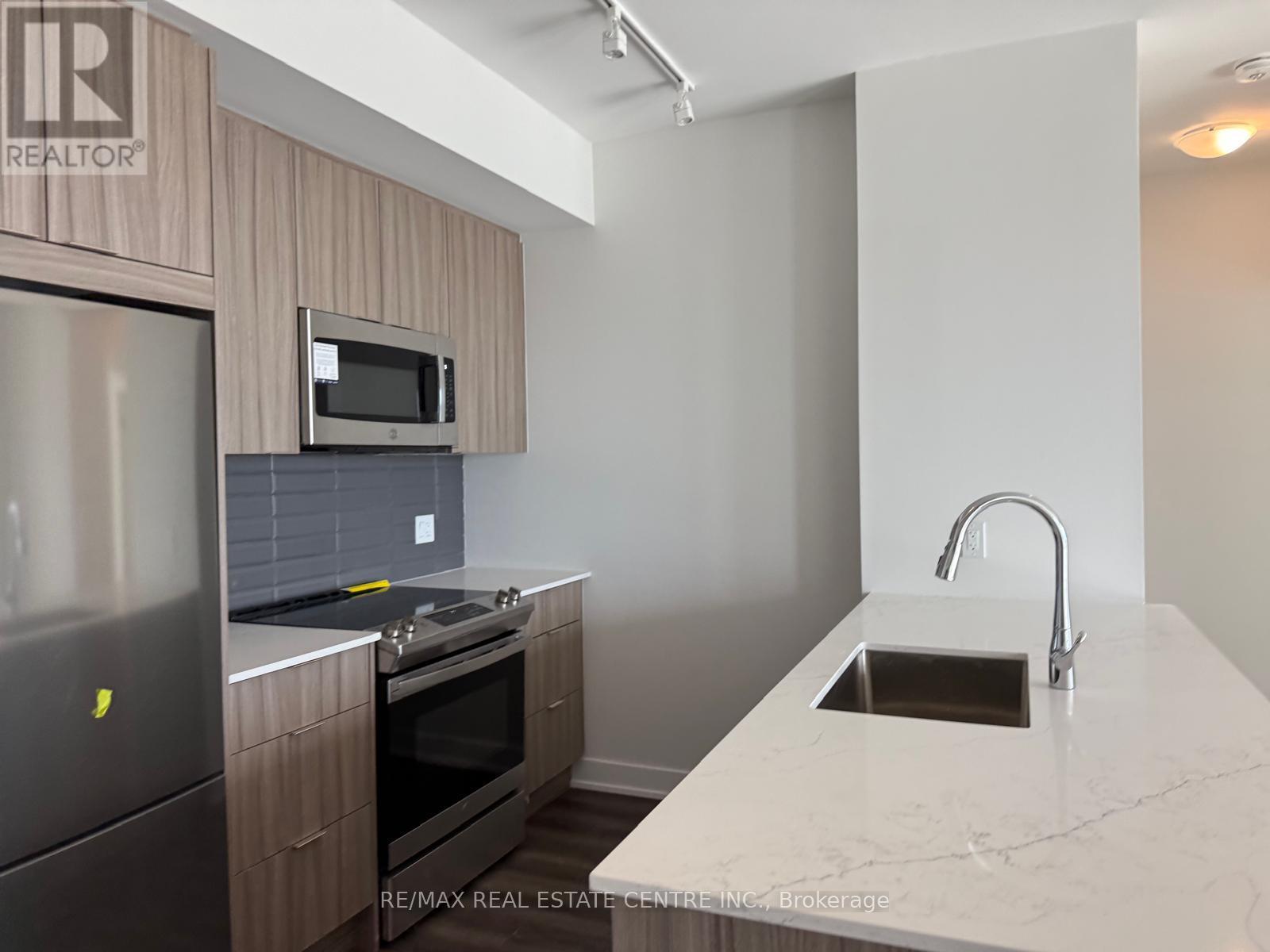 1007 - 430 Square One Drive, Mississauga, Ontario  L5B 0L6 - Photo 31 - W13071504