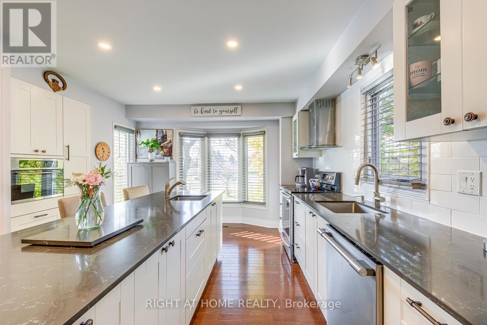 1558 Litchfield Road, Oakville, Ontario  L6H 5P3 - Photo 10 - W13071544