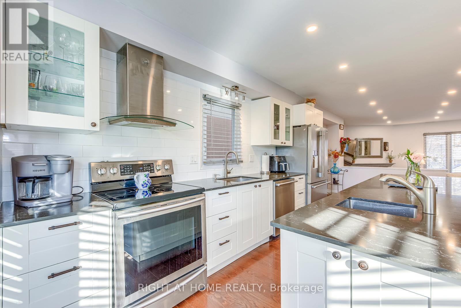 1558 Litchfield Road, Oakville, Ontario  L6H 5P3 - Photo 11 - W13071544