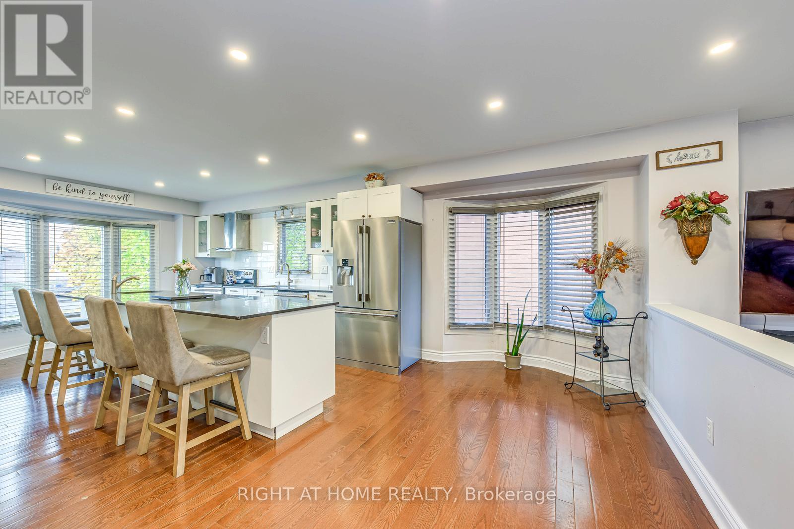 1558 Litchfield Road, Oakville, Ontario  L6H 5P3 - Photo 6 - W13071544