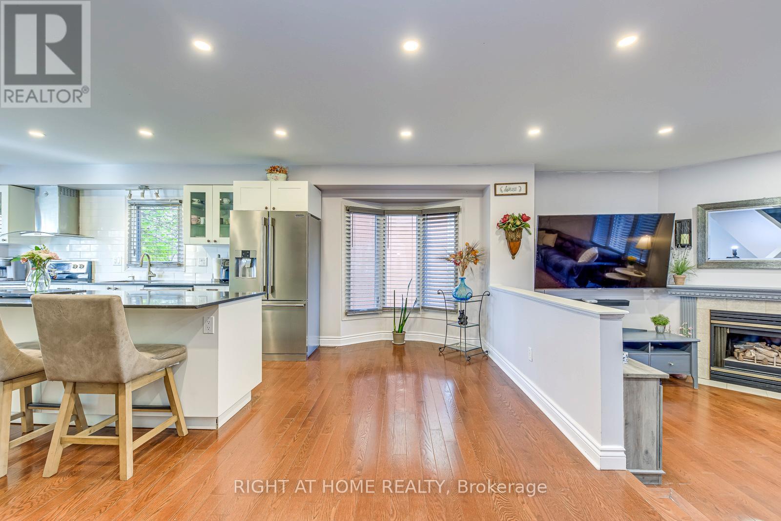 1558 Litchfield Road, Oakville, Ontario  L6H 5P3 - Photo 7 - W13071544