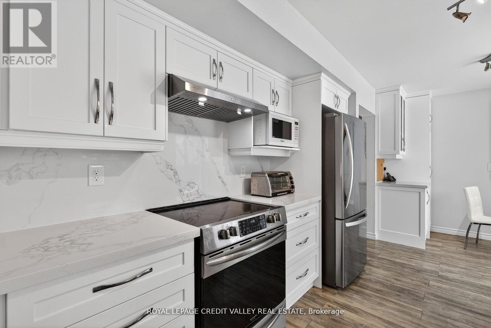 43 Benton Street, Brampton, Ontario  L6W 3B8 - Photo 14 - W13071550