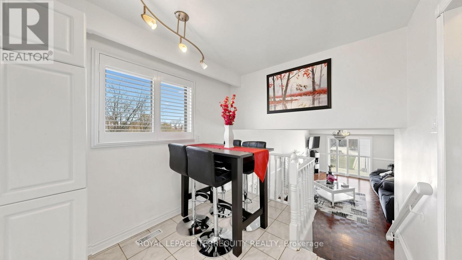 2526 Kingsberry Crescent, Mississauga, Ontario  L5B 2K5 - Photo 12 - W13071618