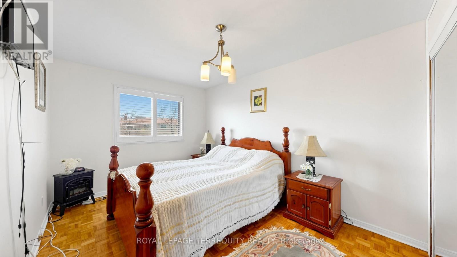 2526 Kingsberry Crescent, Mississauga, Ontario  L5B 2K5 - Photo 14 - W13071618