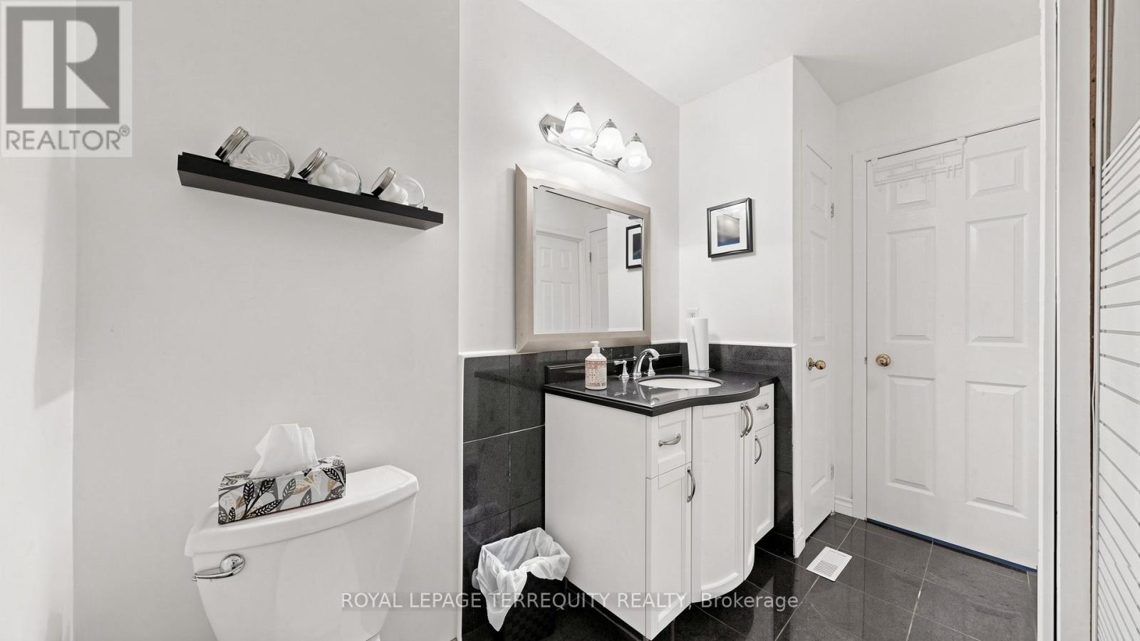 2526 Kingsberry Crescent, Mississauga, Ontario  L5B 2K5 - Photo 20 - W13071618