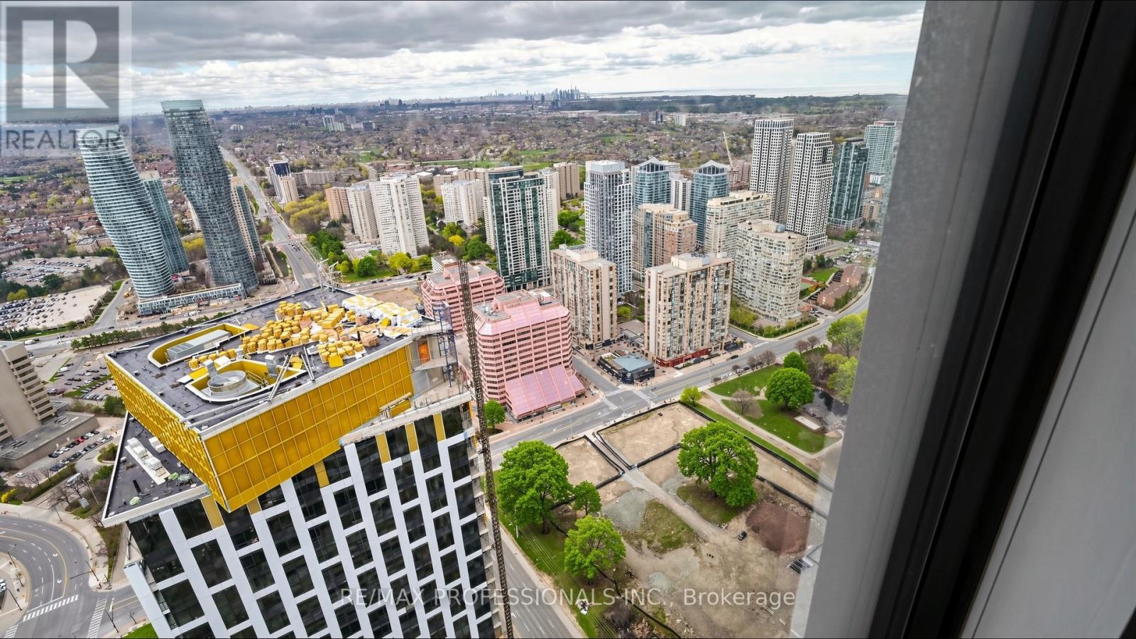 5311 - 4015 The Exchange, Mississauga, Ontario  L5B 0N9 - Photo 28 - W13071682