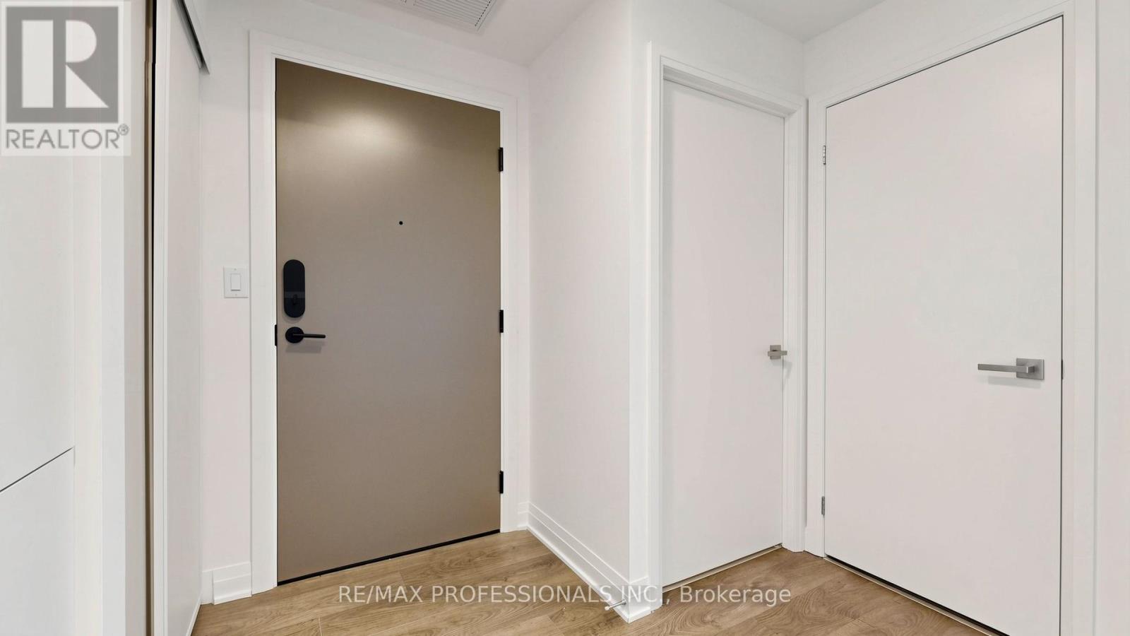 5311 - 4015 The Exchange, Mississauga, Ontario  L5B 0N9 - Photo 6 - W13071682