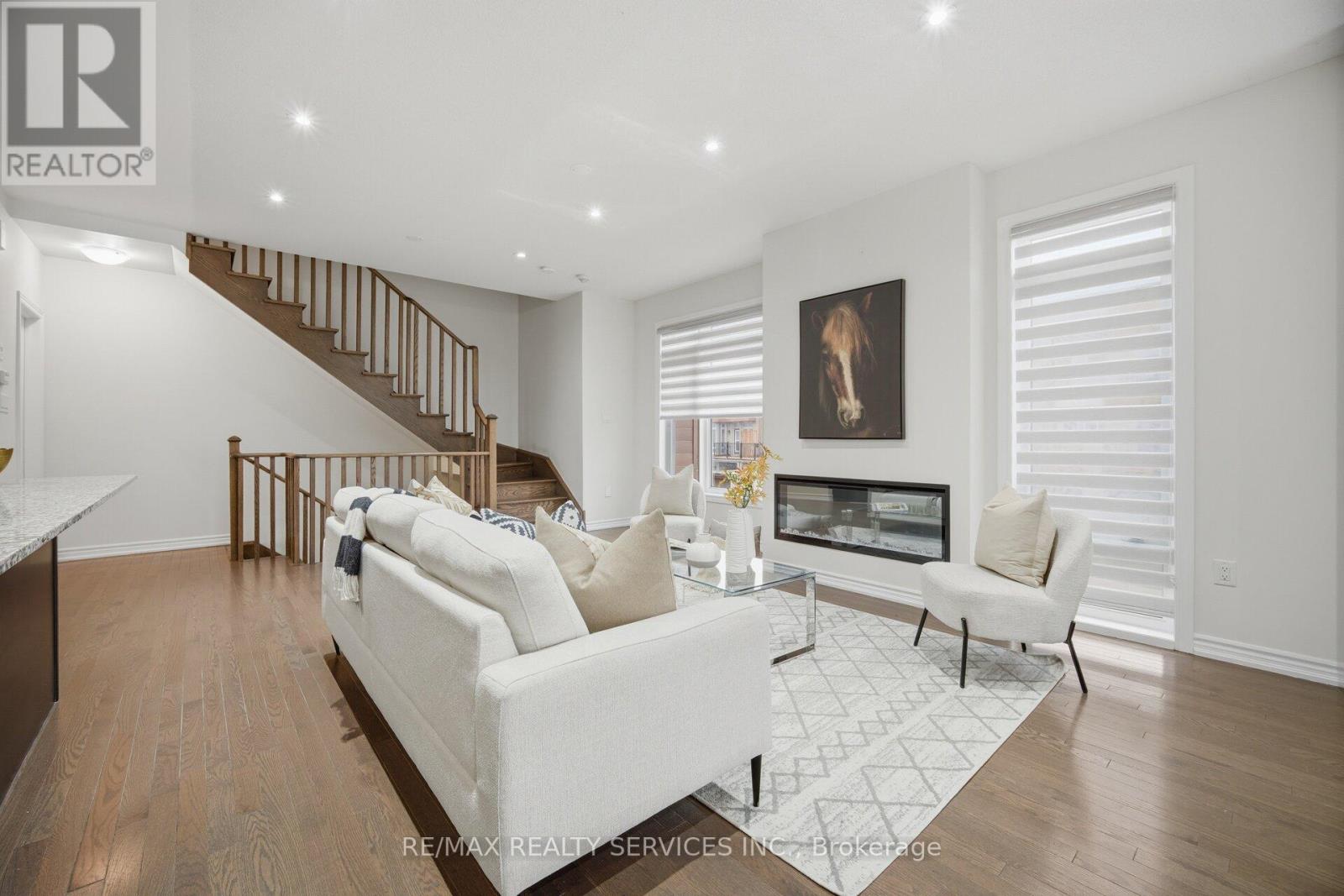68 Donald Ficht Crescent, Brampton, Ontario  L7A 5H7 - Photo 11 - W13071738