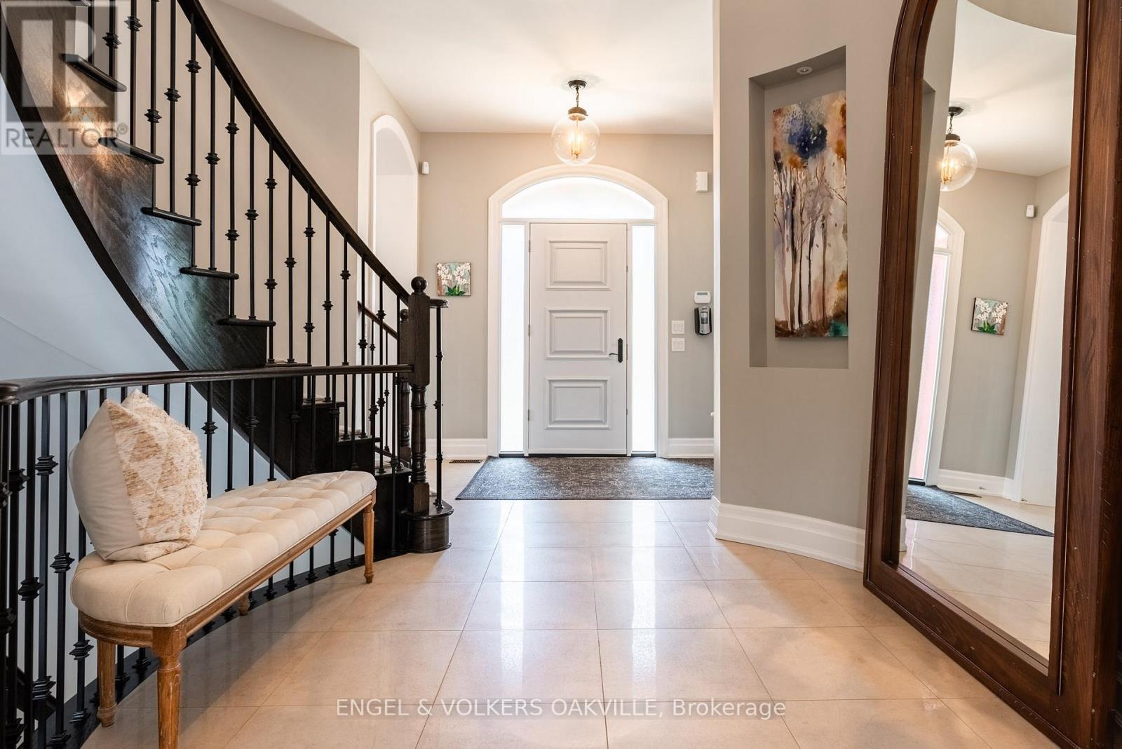 33 Barraclough Boulevard, Halton Hills, Ontario  L7G 0E8 - Photo 10 - W13071770