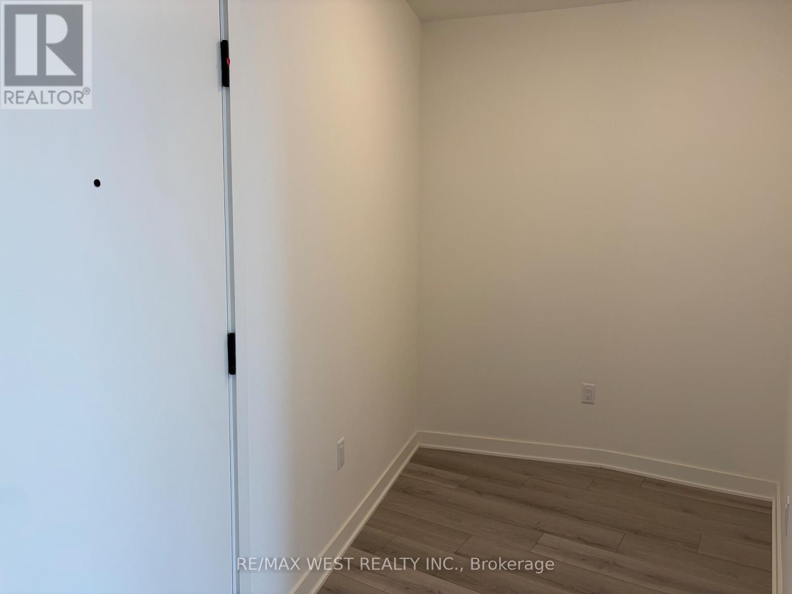 2103 - 1125 Dupont Street, Toronto, Ontario  M6H 0G5 - Photo 14 - W13071812